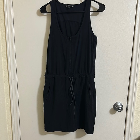 EUC Athleta Expedition Cinch Black Women's Dress - Picture 1 of 4